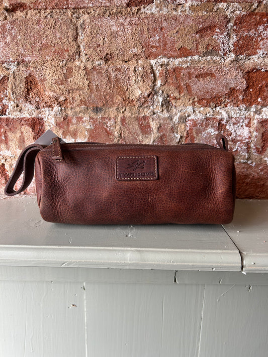 Two Dove Leather Ranger Dopp Kit